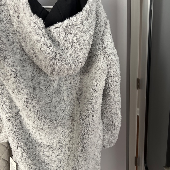 Sherpa Jacket - Picture 4 of 4